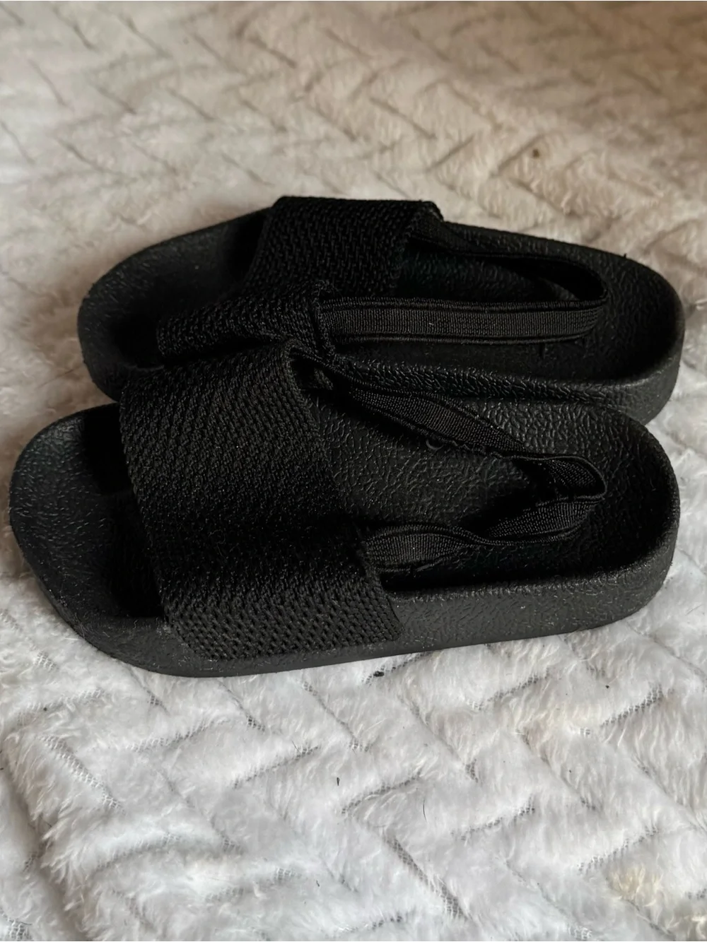 Old Navy Black Kids Slide Sandals with Wide Mesh Strap